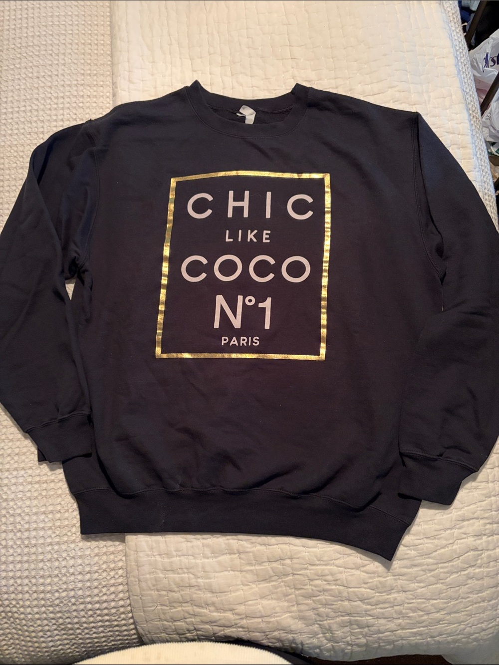 Women’s Black Sweatshirt with Gold Graphic